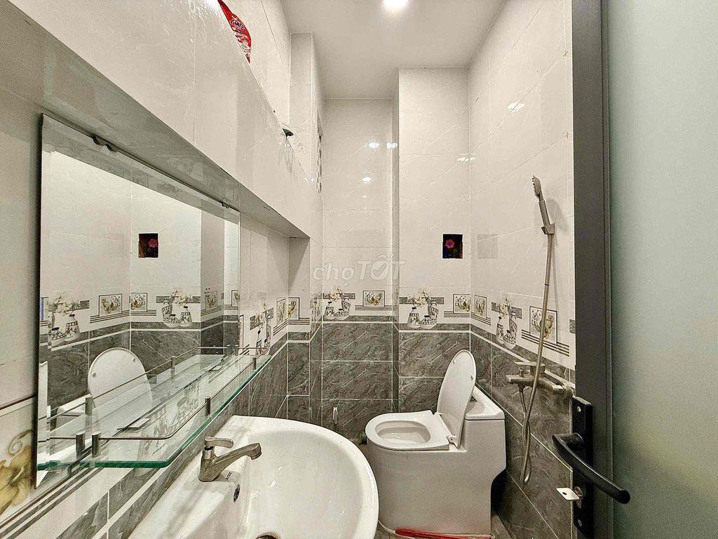 CHO THUÊ 2 PHÒNG NGỦ MỚI XÂY NHÀ CÓ THANG MÁY Ở ĐƯỢC LIỀN
