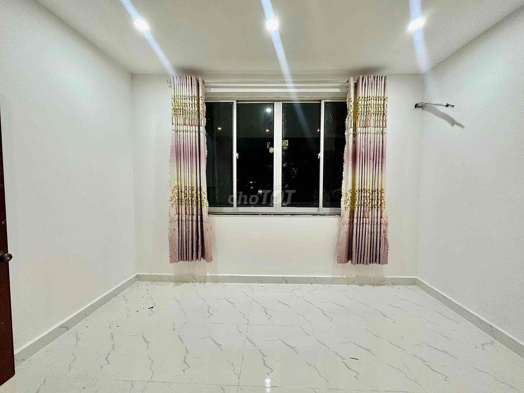 CHO THUÊ 2 NGỦ CỬA SỔ TRỜI SIÊU THOÁNG NHÀ CÓ THANG MÁY Ở ĐƯỢC LIỀN