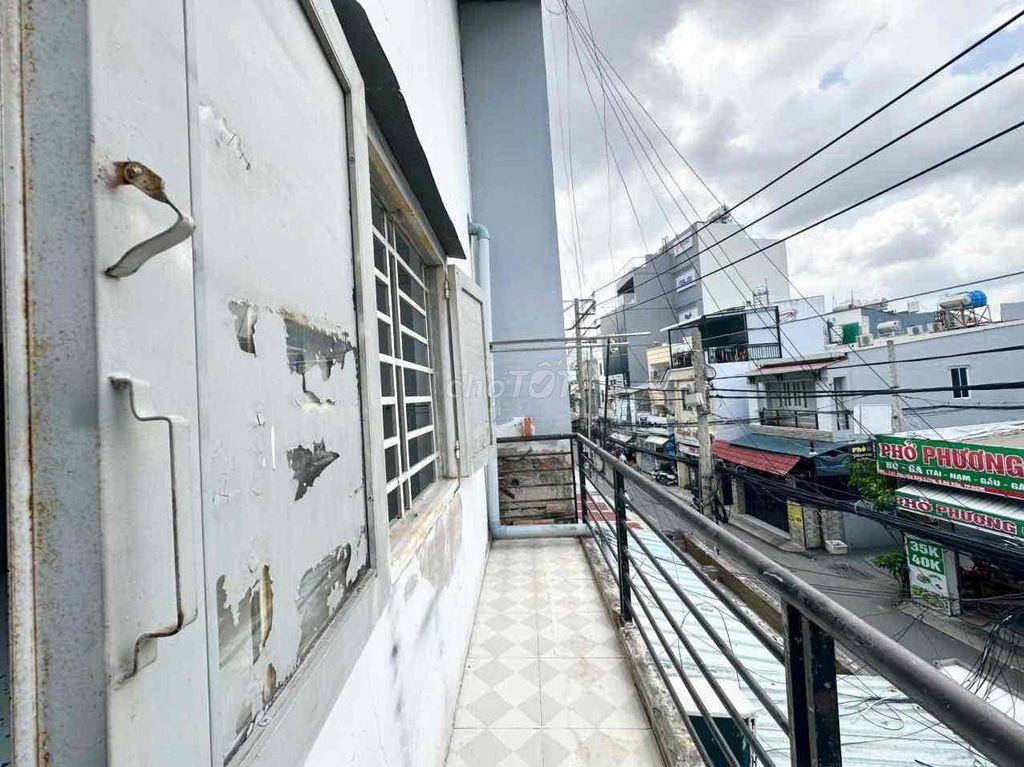 PHÒNG 1 TRỆT 1 LẦU BAN CÔNG GÒ VẤP – GÁC ĐÚC 4TR8, MÁY LẠNH, VÂN TAY
