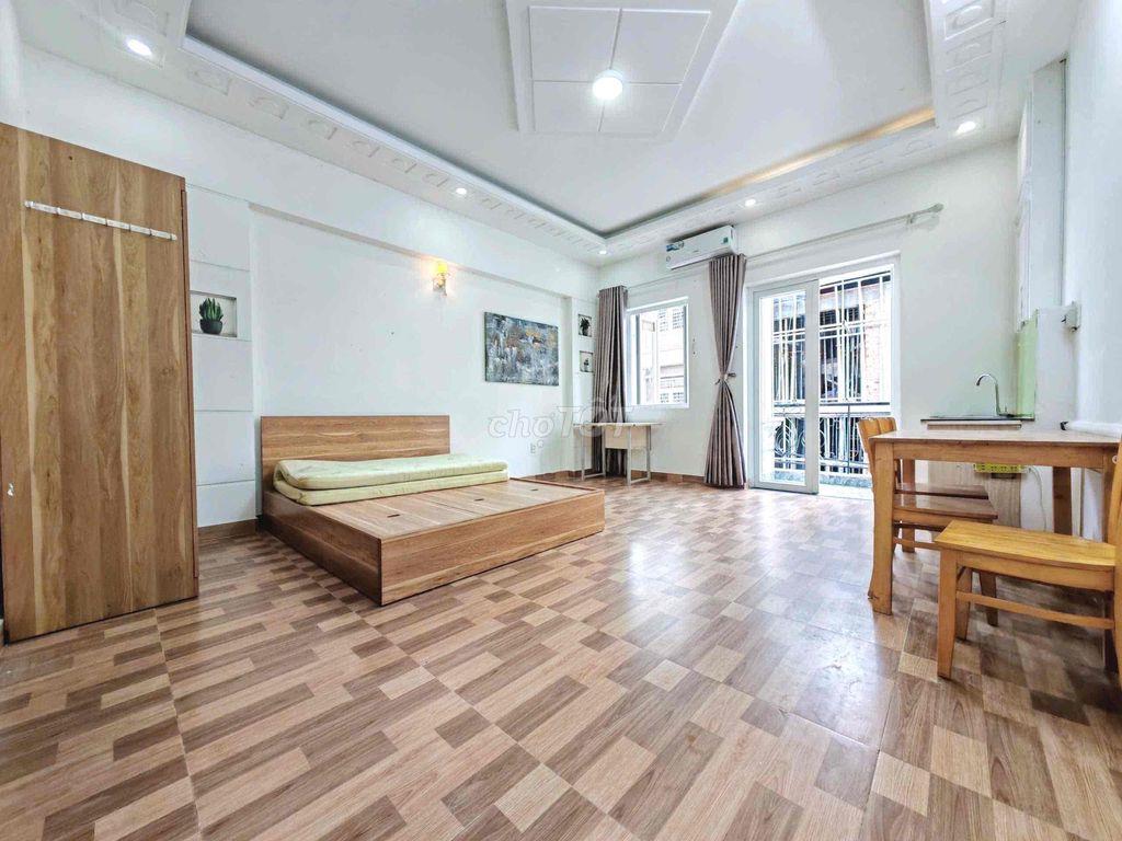 CĂN HỘ DỊCH VỤ DIỆN TÍCH RỘNG, CÓ BAN CÔNG