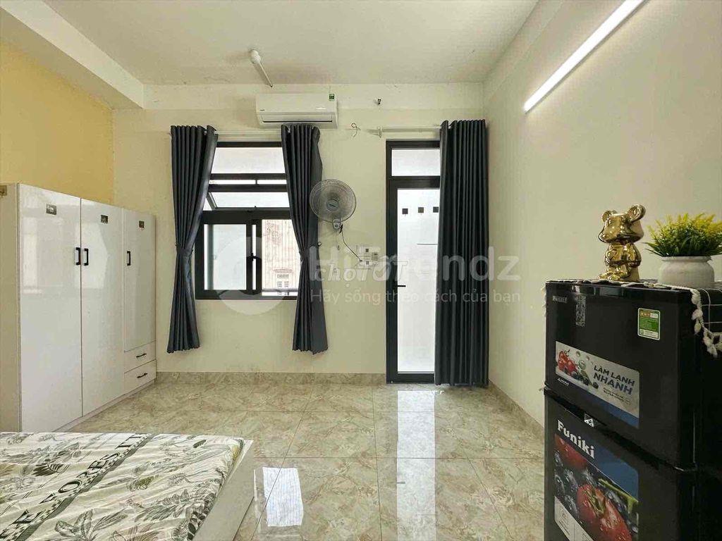 CĂN HỘ BAN CÔNG CỬA SỔ LỚN Ở GÒ VẤP