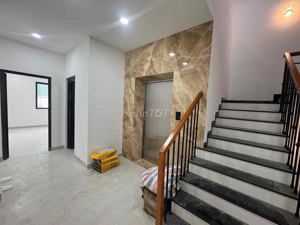 nhà phố Cityland Parkhills Gò Vấp 1 trệt 4 lầu có thang máy