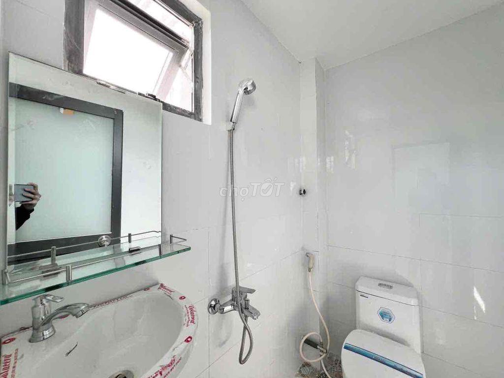 CHO THUÊ PHÒNG CỬA SỔ TRỜI THOÁNG NGAY CÔNG VIÊN PHẦN MỀM QUANG TRUNG