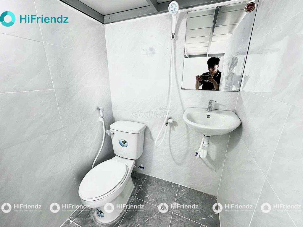CHO THUÊ PHÒNG MỚI XÂY GÁC CAO BAN CÔNG NGAY EMART PHAN VĂN TRỊ -IUH