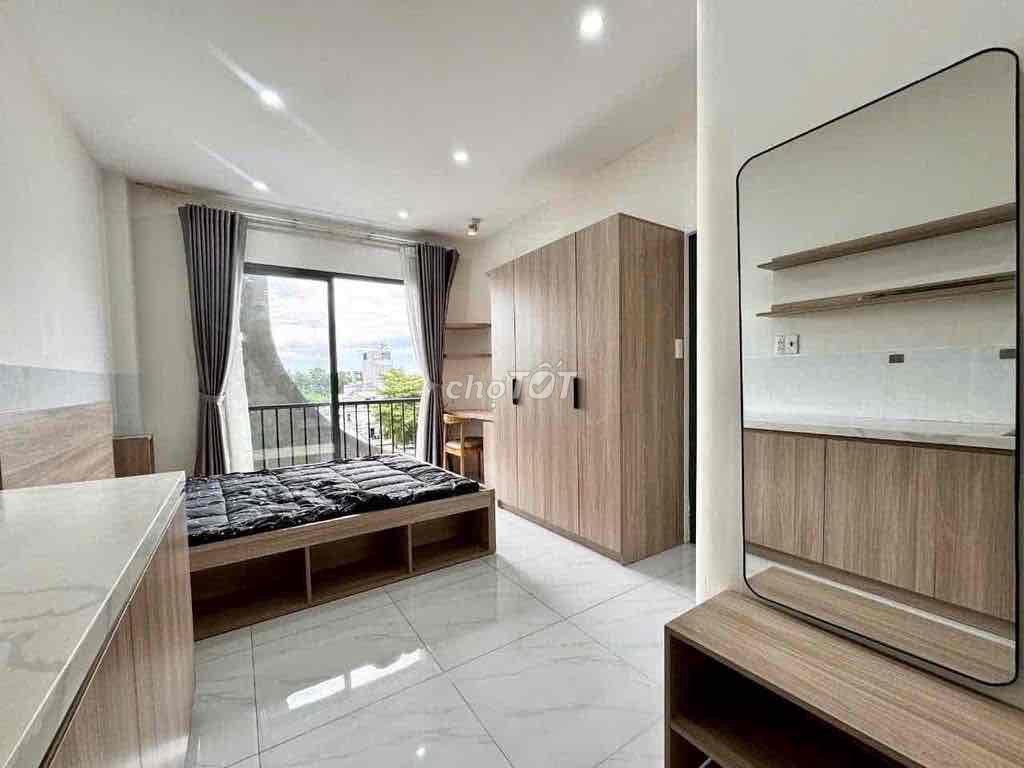 Studio BAN CÔNG FULL NT kế bên Emart Phan Huy Ích