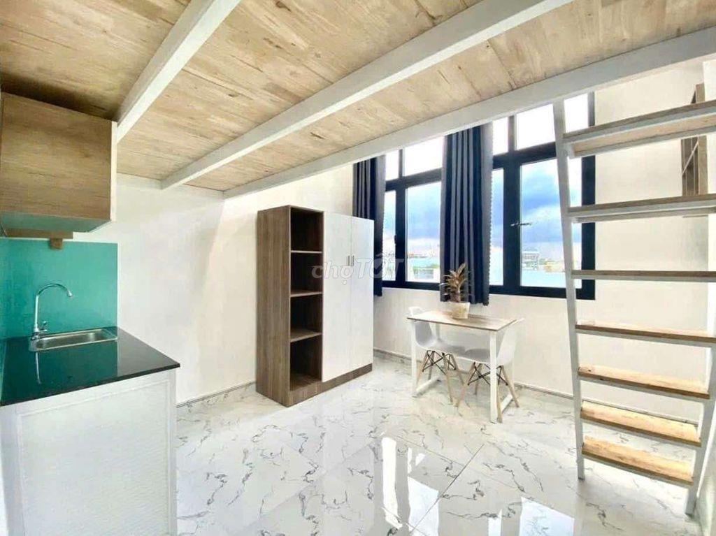 DUPLEX BAN CÔNG GẦN ĐẠI HỌC VĂN LANG