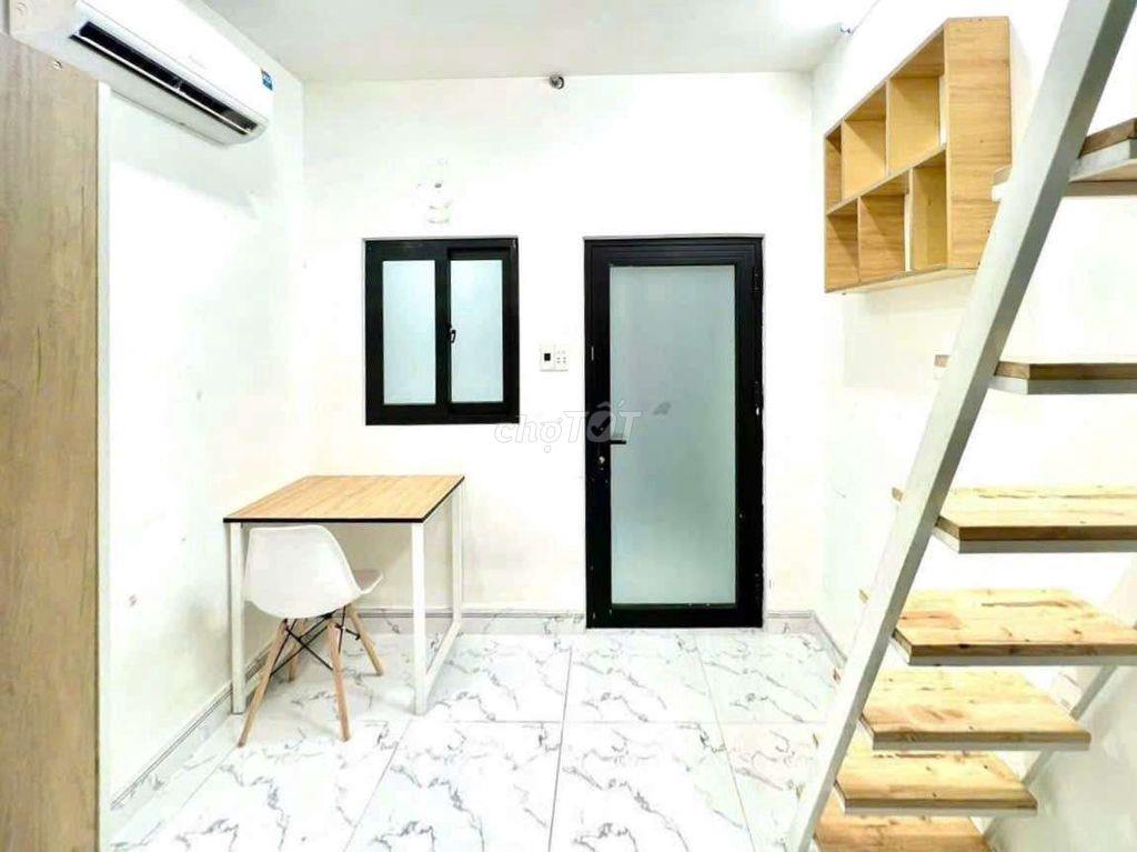 DUPLEX BAN CÔNG GẦN ĐẠI HỌC VĂN LANG