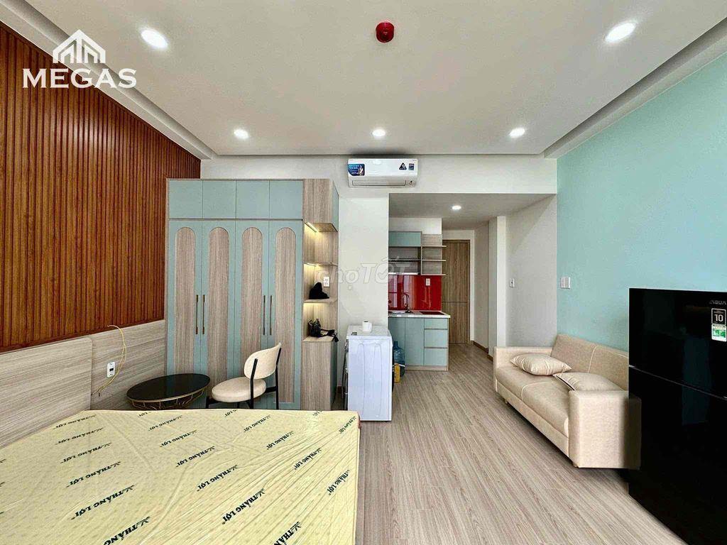 Căn hộ cao cấp có ban công + full nội thất ngay trục đường Quang Trung