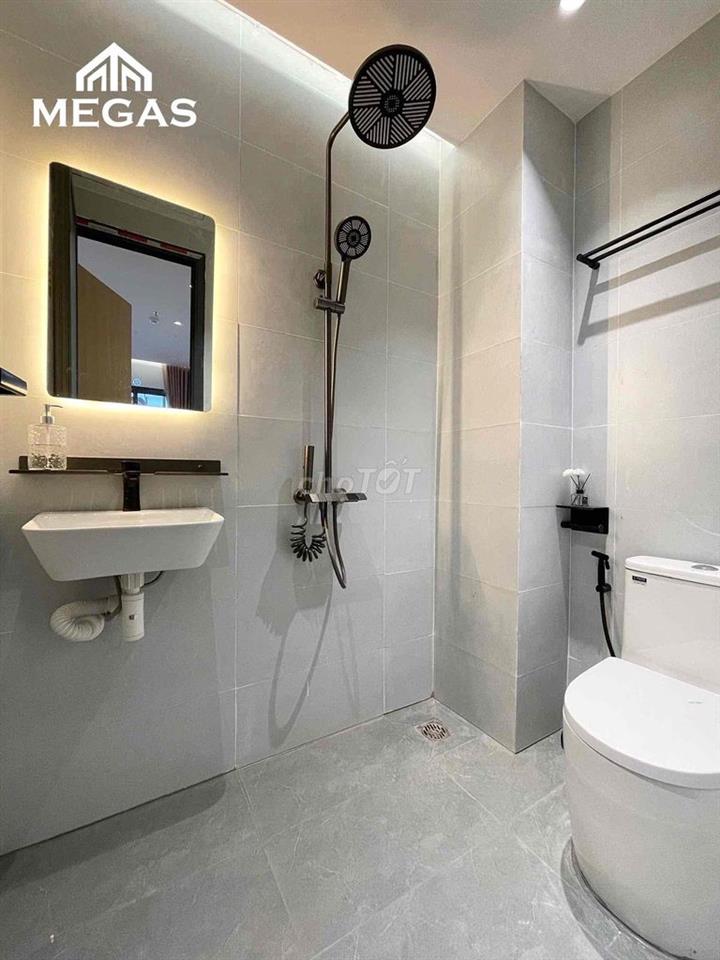 CHDV CAO CẤP BAN CÔNG FULL NT MỚI XÂY GẦN SÂN BAY TSN