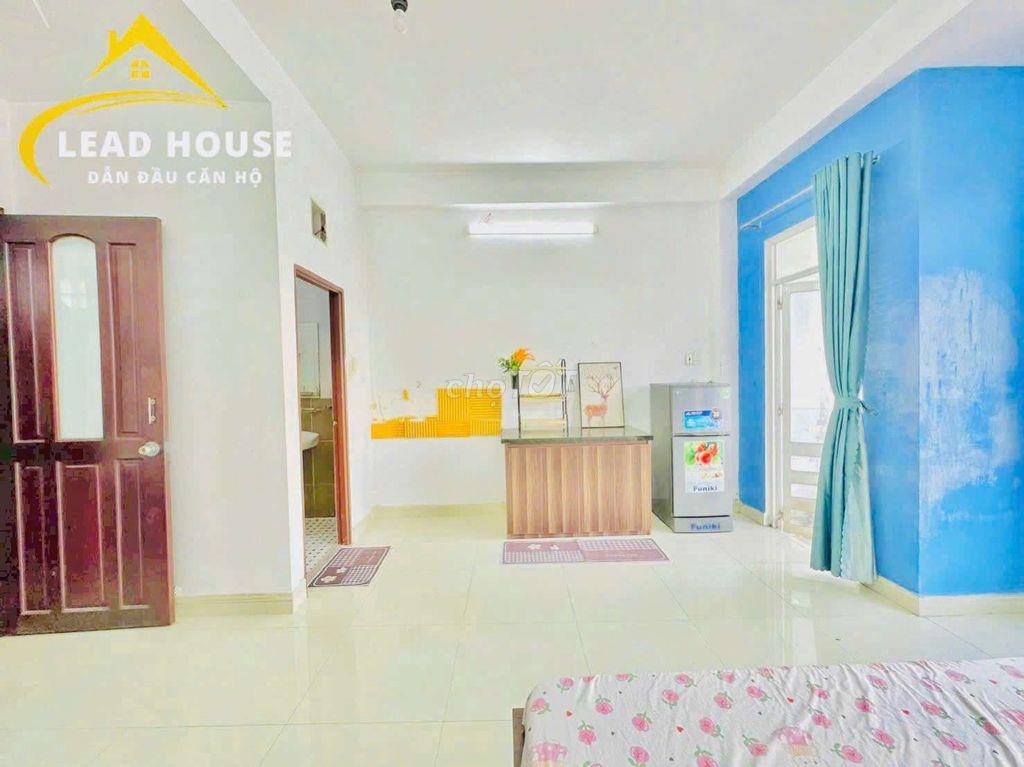 CĂN HỘ RỘNG THOÁNG BAN CÔNG NGAY CV LÀNG HOA