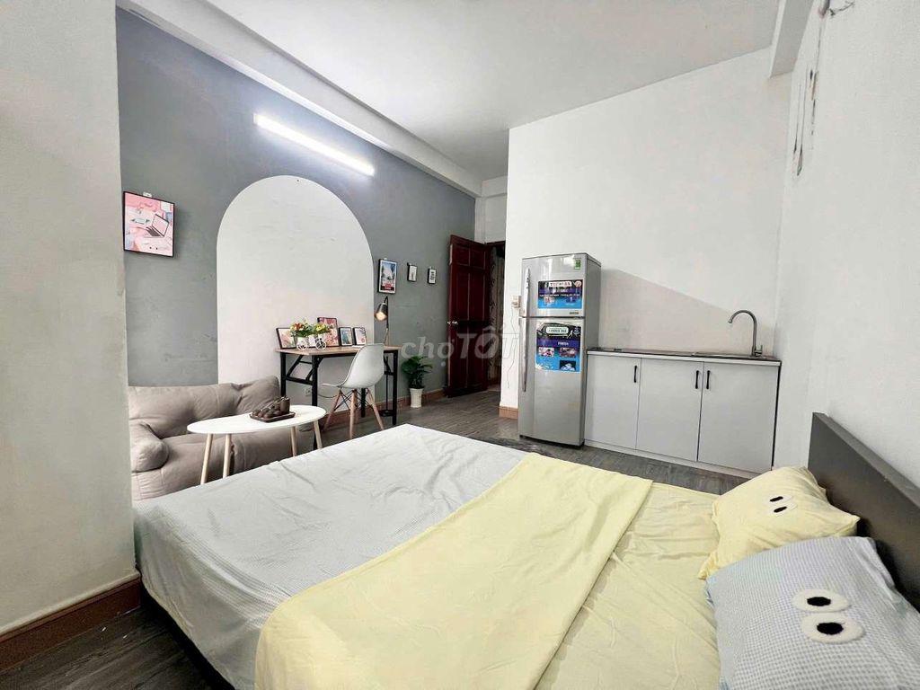 CĂN HỘ FULL NỘI THẤT BAN CÔNG THOÁNG