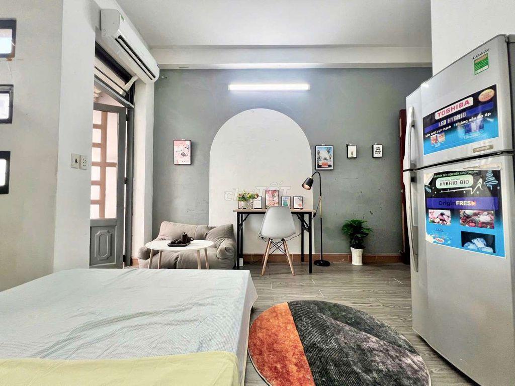 CĂN HỘ FULL NỘI THẤT BAN CÔNG THOÁNG