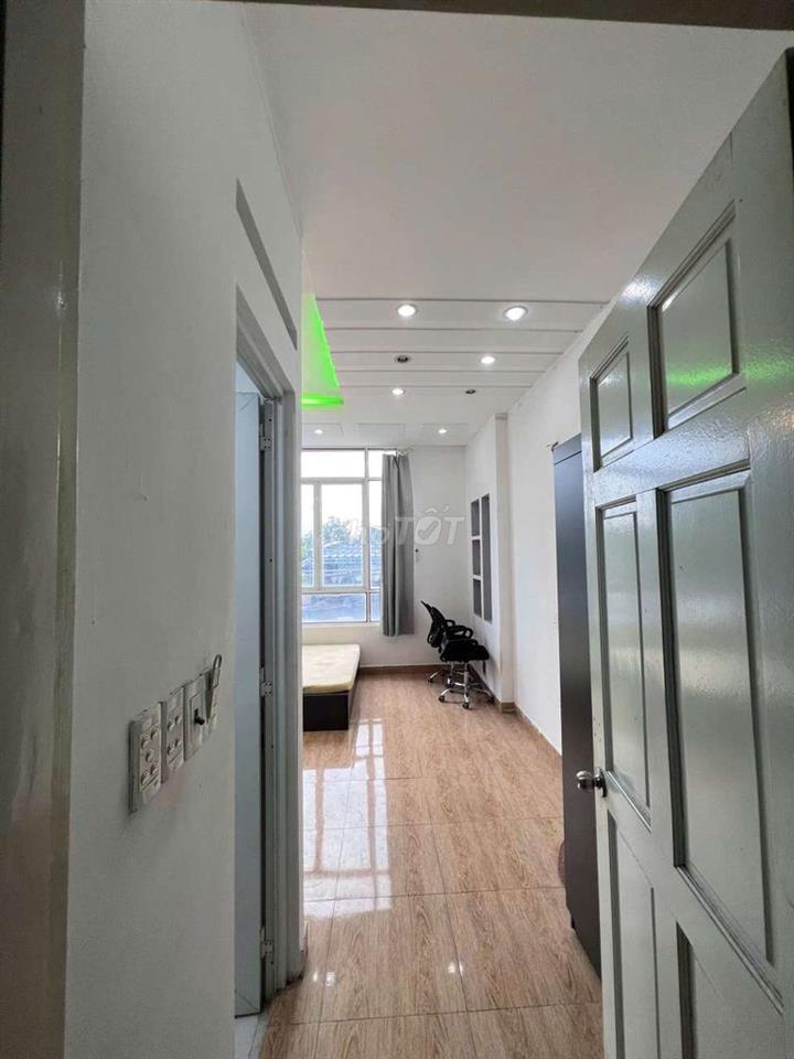 CHDV FULL NỘI THÂT CỬA SỔ THOÁNG NGAY CHỢ THẠCH ĐÀ