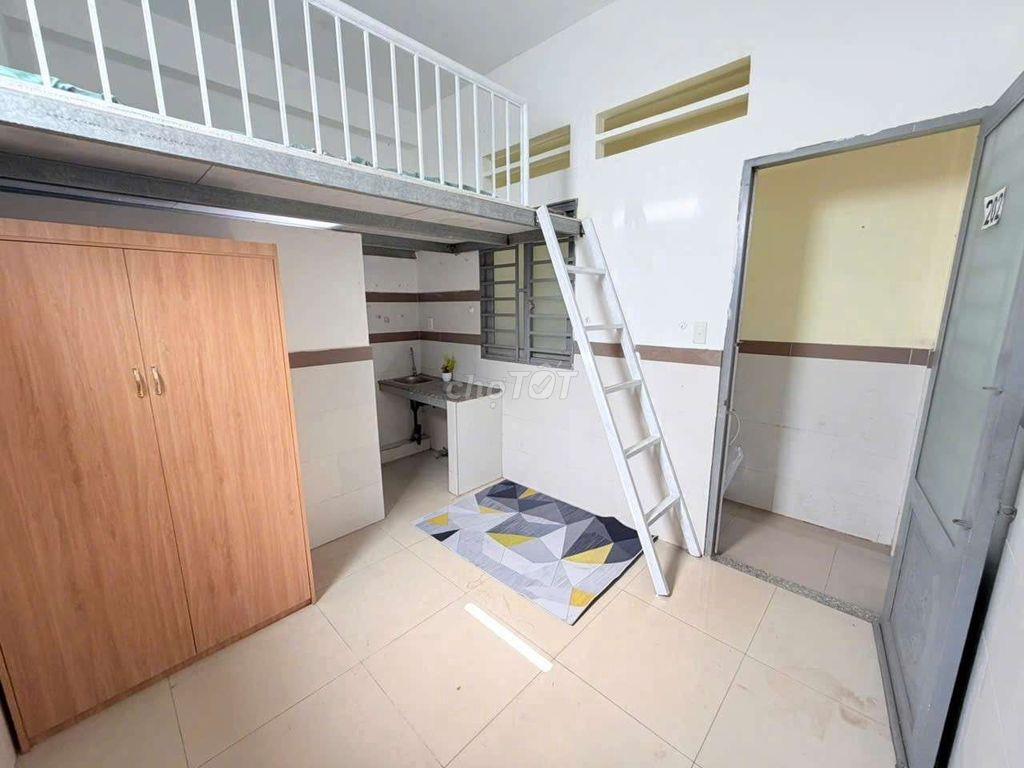 DUPLEX NGAY ĐẠI HỌC GIA ĐỊNH