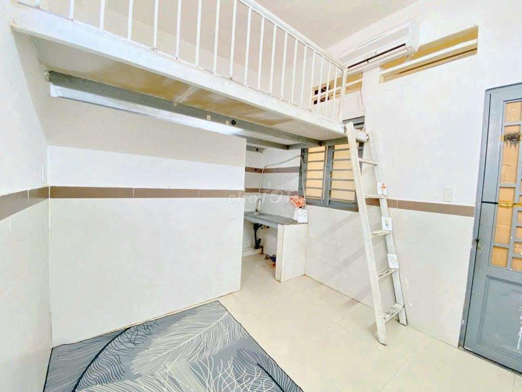 DUPLEX NGAY ĐẠI HỌC GIA ĐỊNH