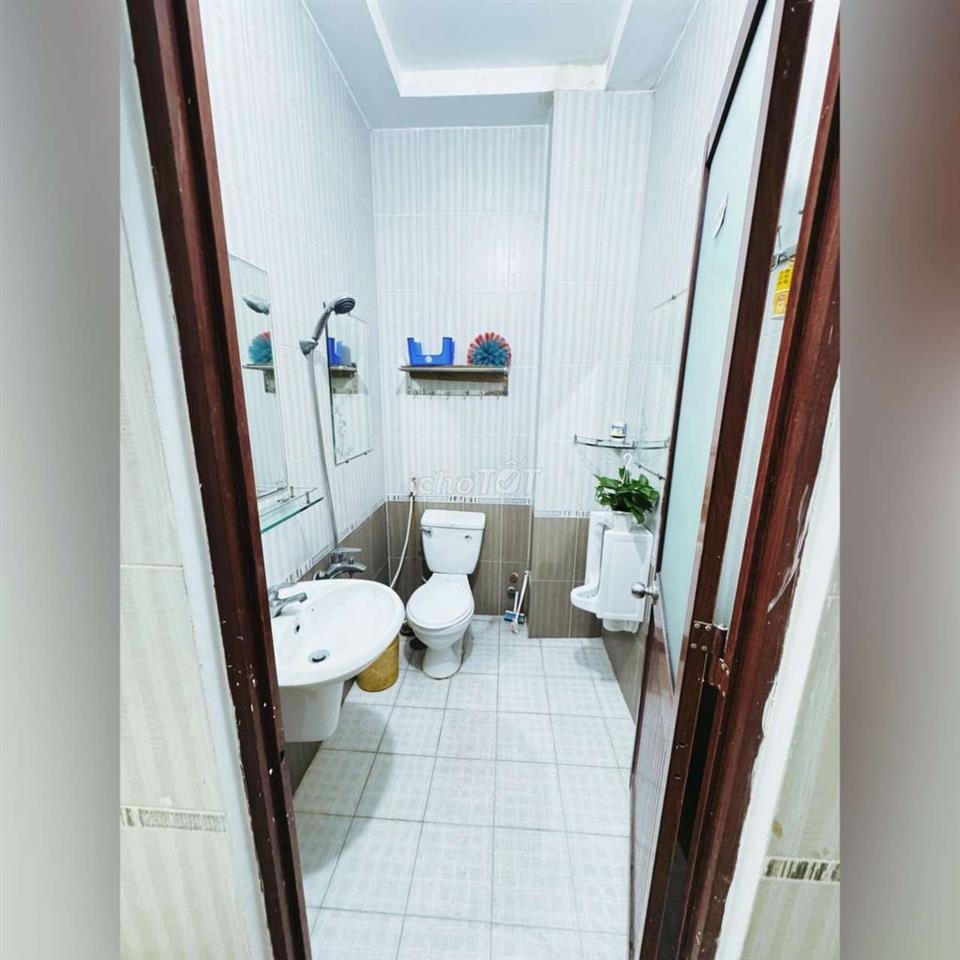 Căn hộ rẻ full nội thất