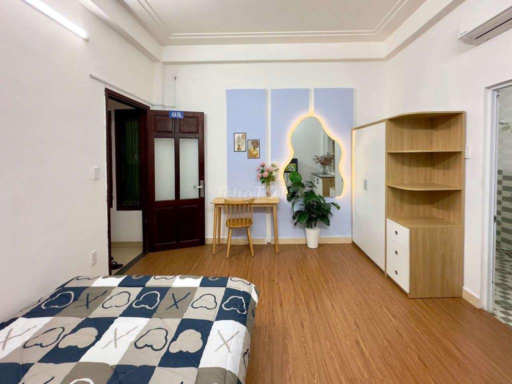 Studio Full nội thất cửa sổ bao thoáng