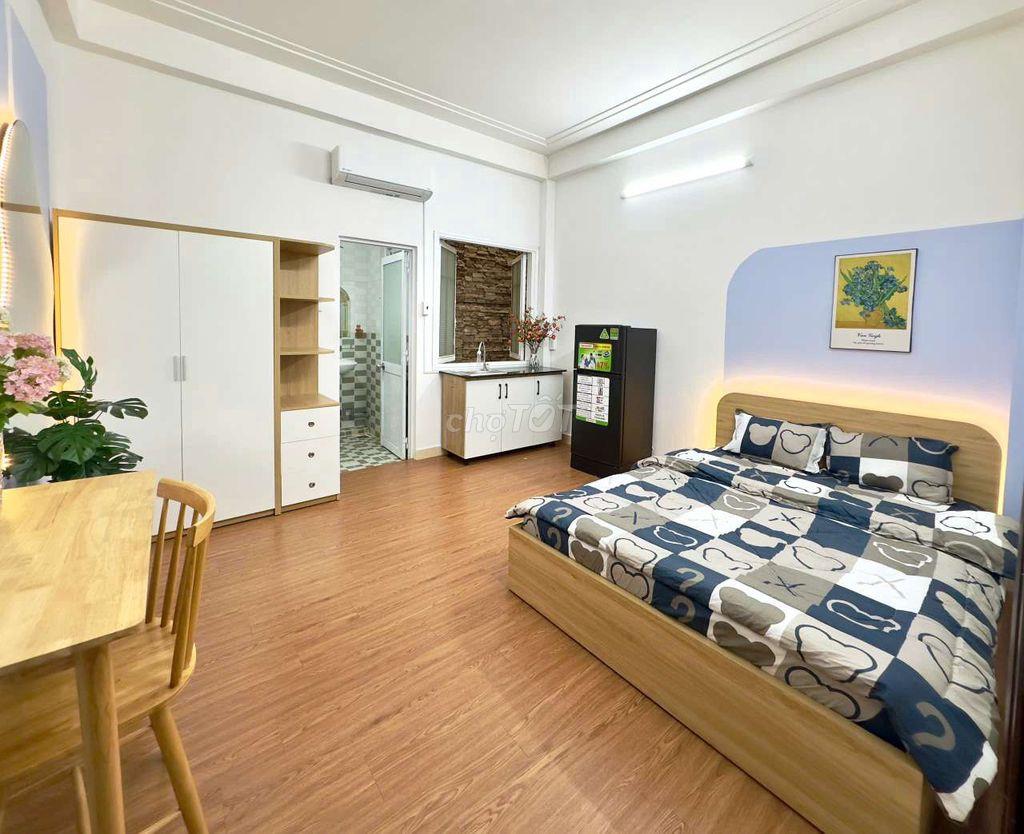 Studio Full nội thất cửa sổ bao thoáng