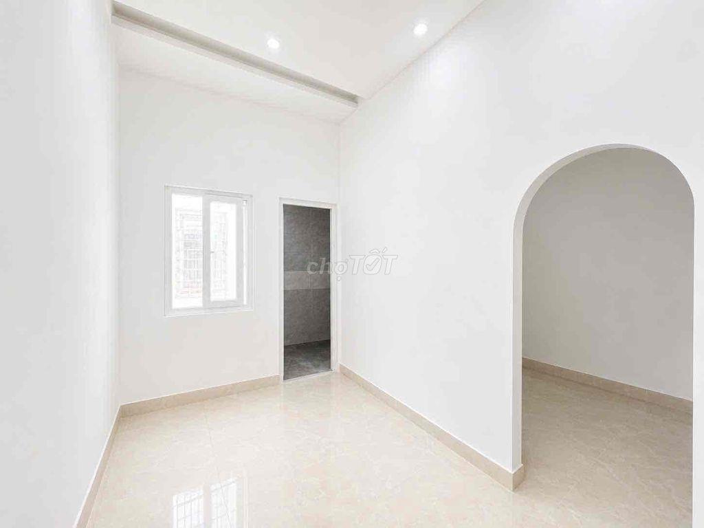 MẶT BẰNG MỚI XÂY  NGAY MẶT TIỀN ĐƯỜNG, CÓ THỂ LÀM 1PN + VP