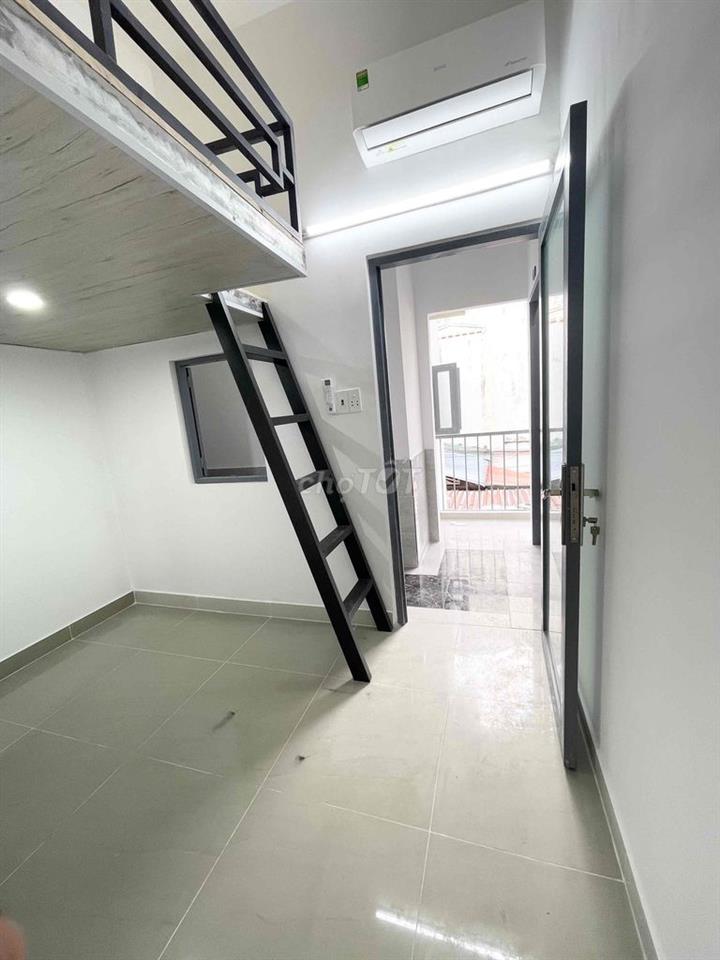 PHÒNG DUPLEX CÓ GÁC NGAY CÔNG VIÊN LÀNG HOA, GÒ VẤP