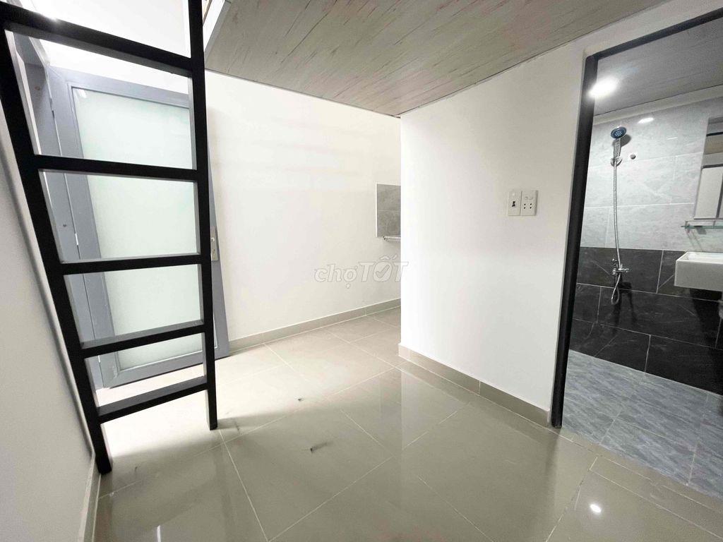 PHÒNG DUPLEX CÓ GÁC NGAY CÔNG VIÊN LÀNG HOA, GÒ VẤP