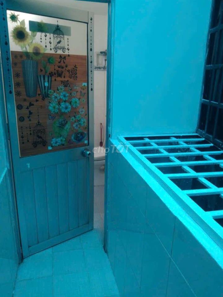 Cho thuê nhà giá rẻ sát emart phan huy ích