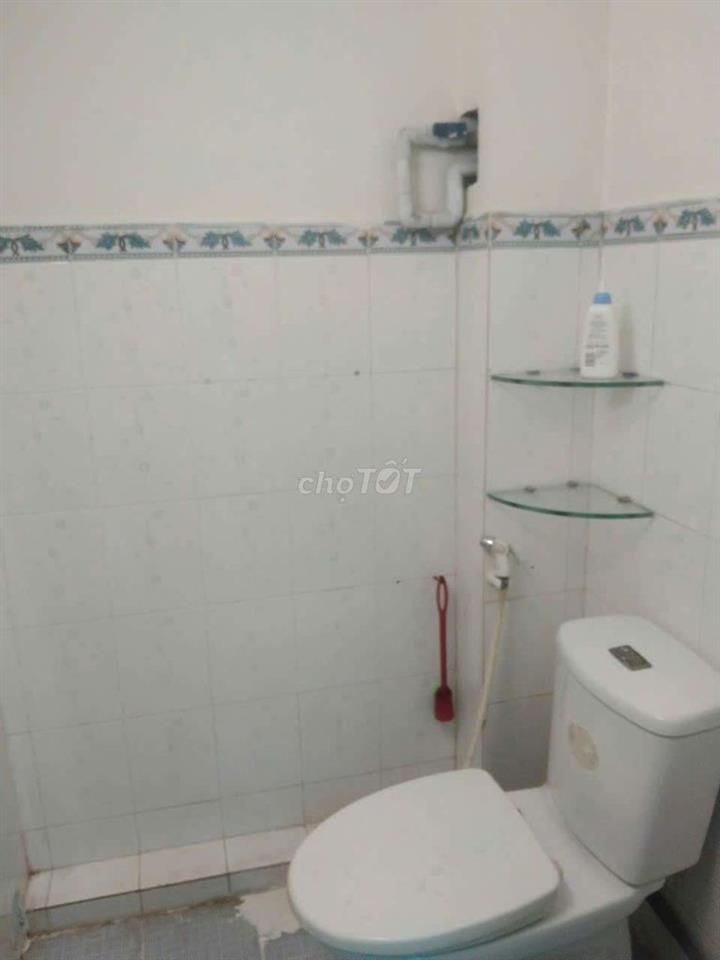 Cho thuê nhà giá rẻ sát emart phan huy ích