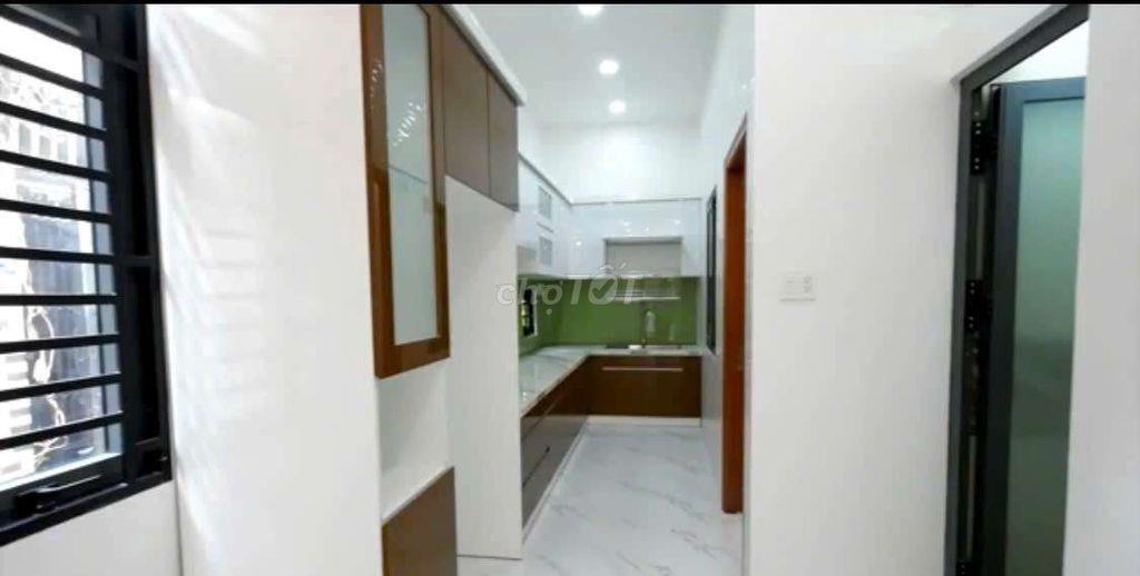 Cho thuê nhà f16 3pn 3wc fullnt xịn xò