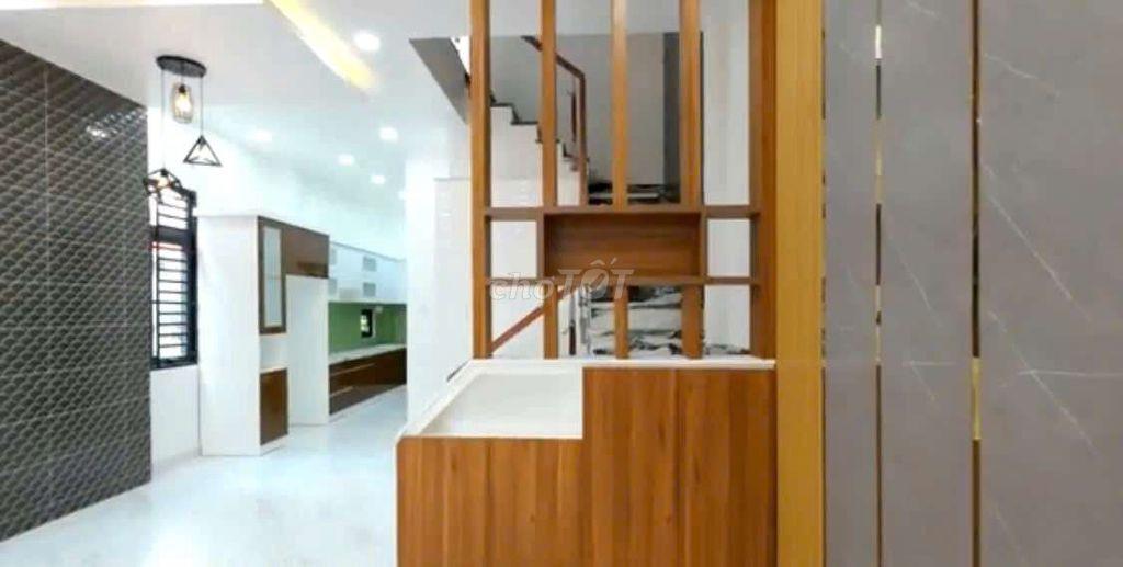 Cho thuê nhà f16 3pn 3wc fullnt xịn xò