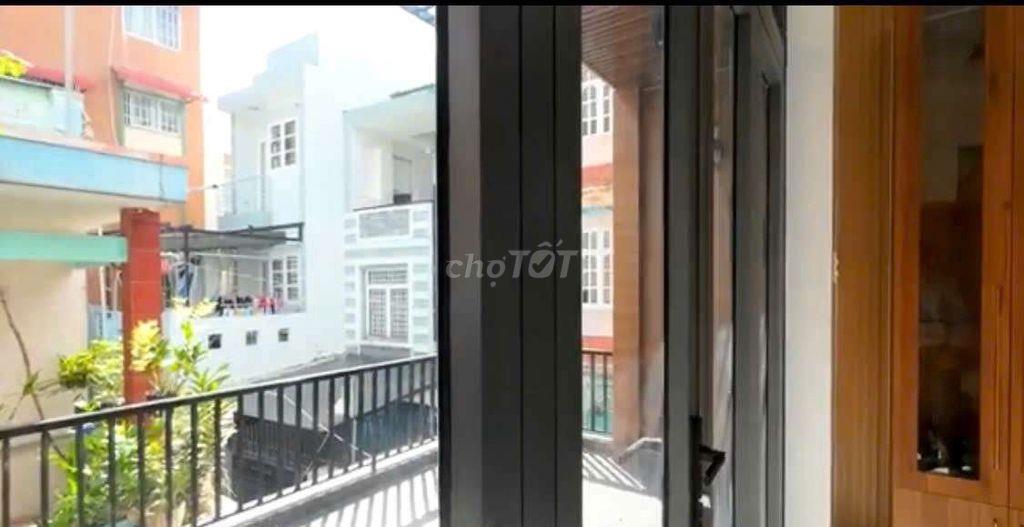 Cho thuê nhà f16 3pn 3wc fullnt xịn xò