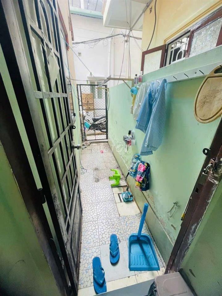 Nhà nhỏ giá rẻ có sơn sửa