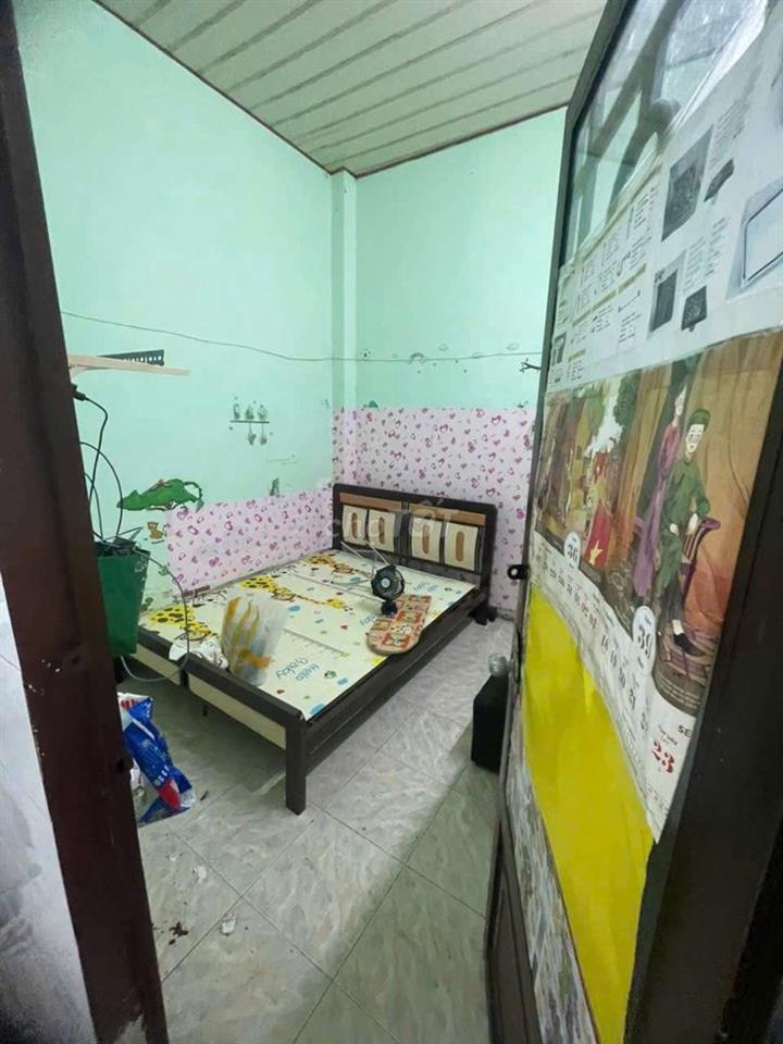 Nhà nhỏ giá rẻ có sơn sửa