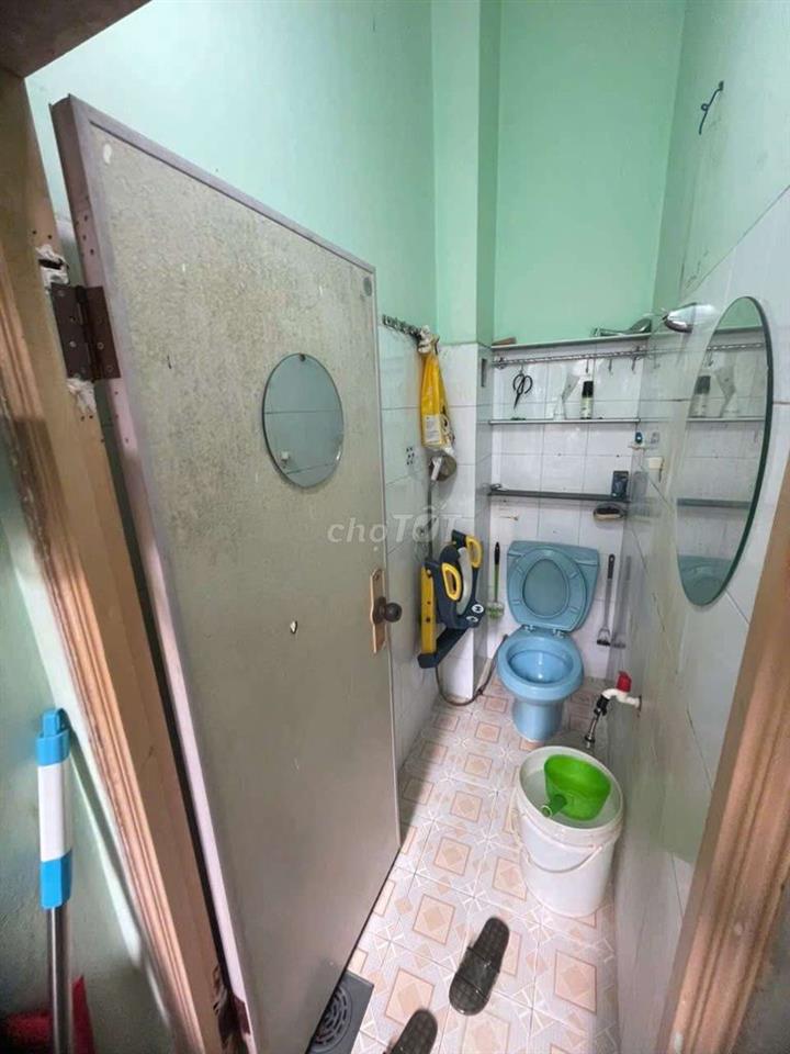 Nhà nhỏ giá rẻ có sơn sửa