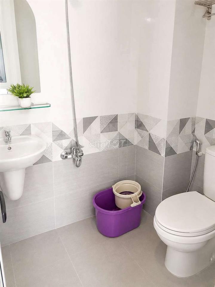 Nhà nhỏ giáp bình thạnh fullnt giá tốt
