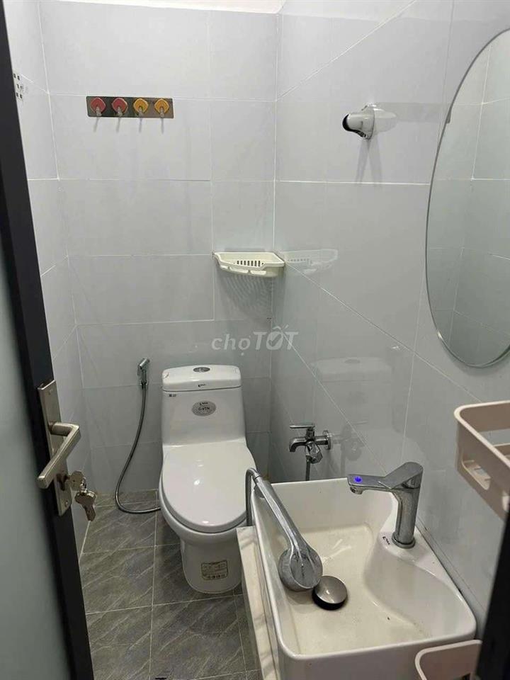 Cho thuê nhà nhỏ xinh 1 máy lạnh