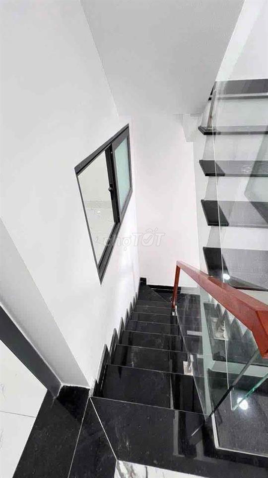 Nhà mới giáp bình thạnh giá tốt tiện kd spa ...
