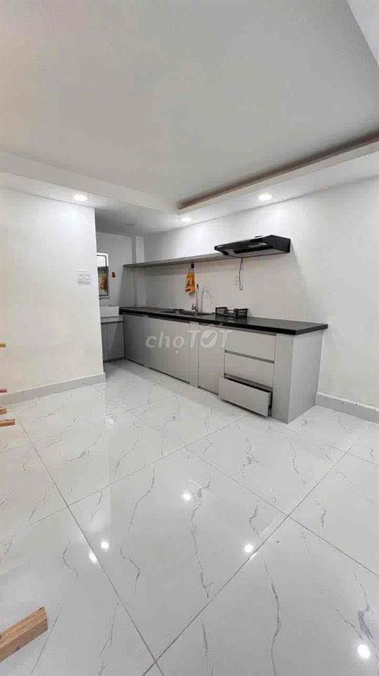 Nhà mới giáp bình thạnh giá tốt tiện kd spa ...