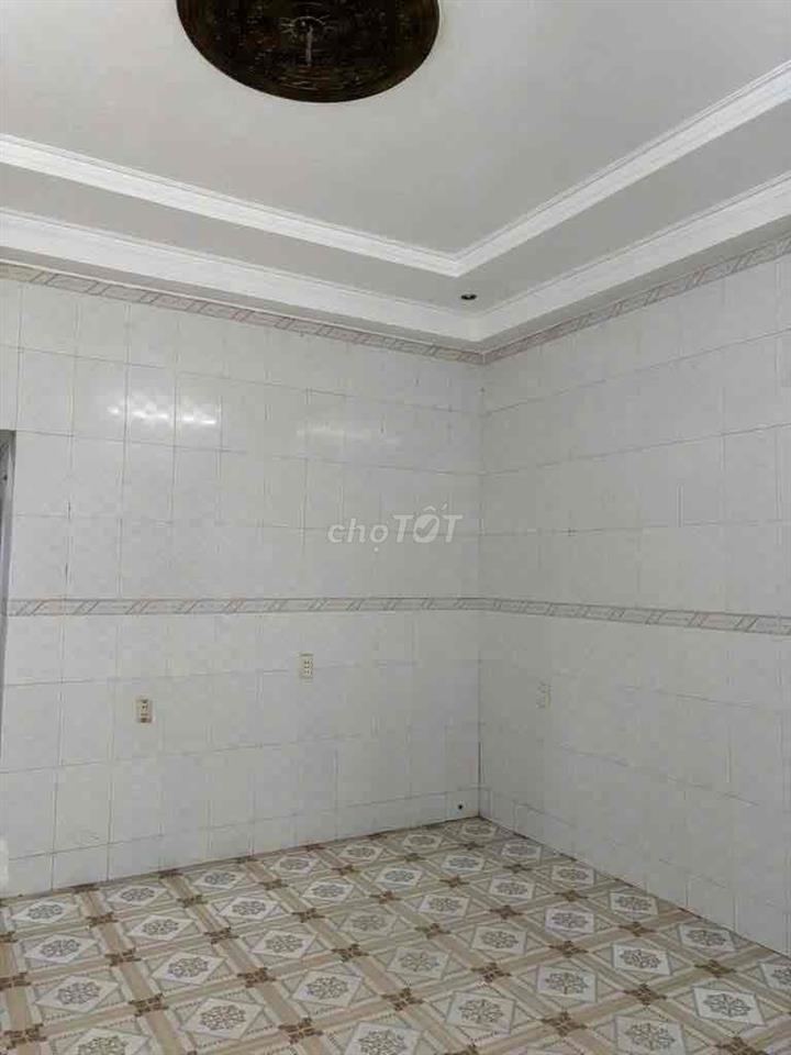 Cho thuê nhà gần mt 4 pn giá tốt