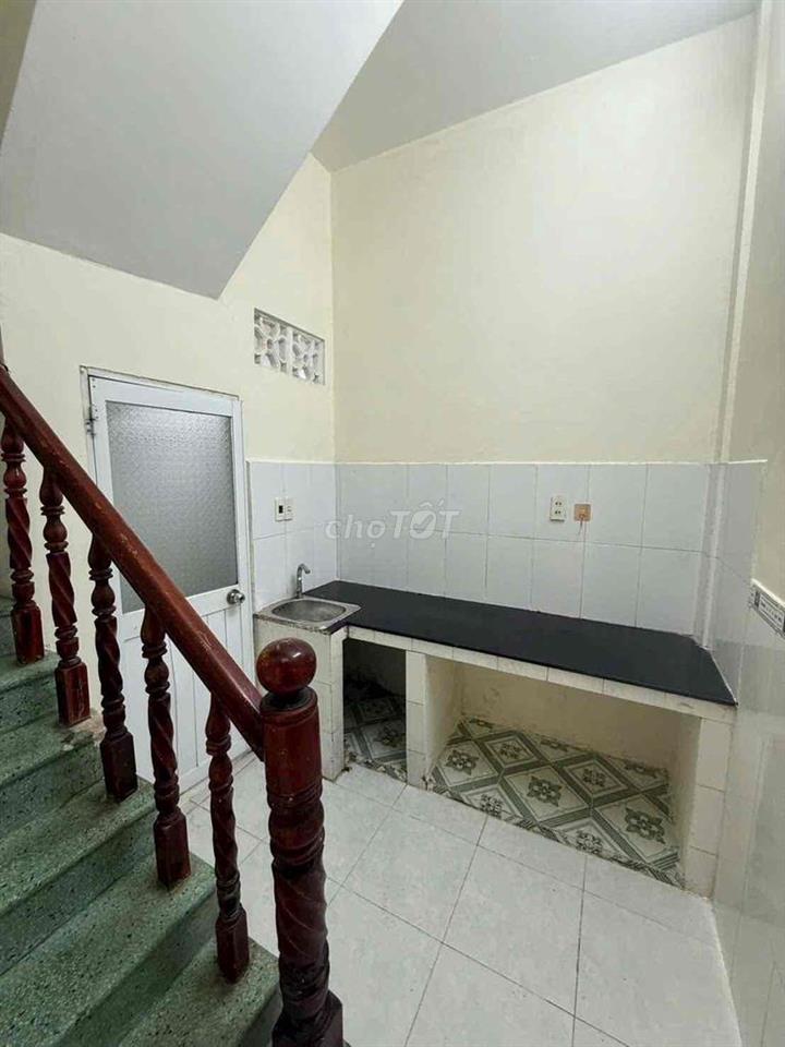 Cho thuê nhà 3pn nguyên duy cung p12 giá tốt