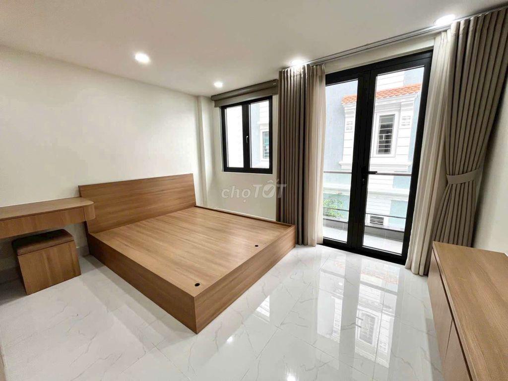 Căn hộ 2Phòng , 1 PN, Phòng bếp riêng ,Gió trời