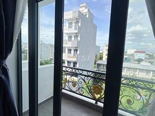 Căn hộ ban công thoáng mới
