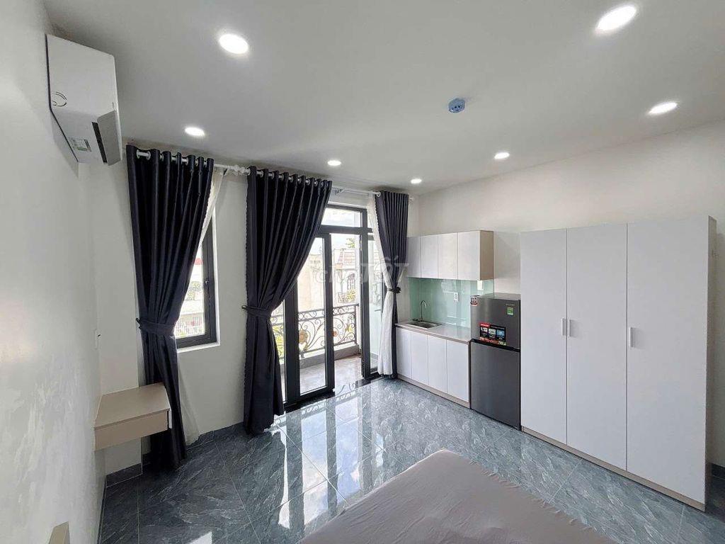 Căn hộ ban công thoáng mới