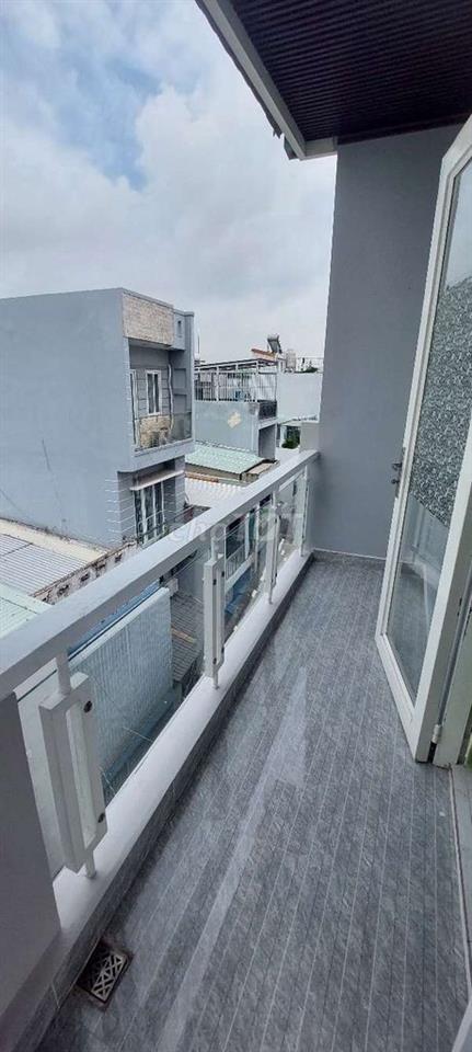 Cho thuê nhà HXT  6M , Cách Đại Học IUH 500m