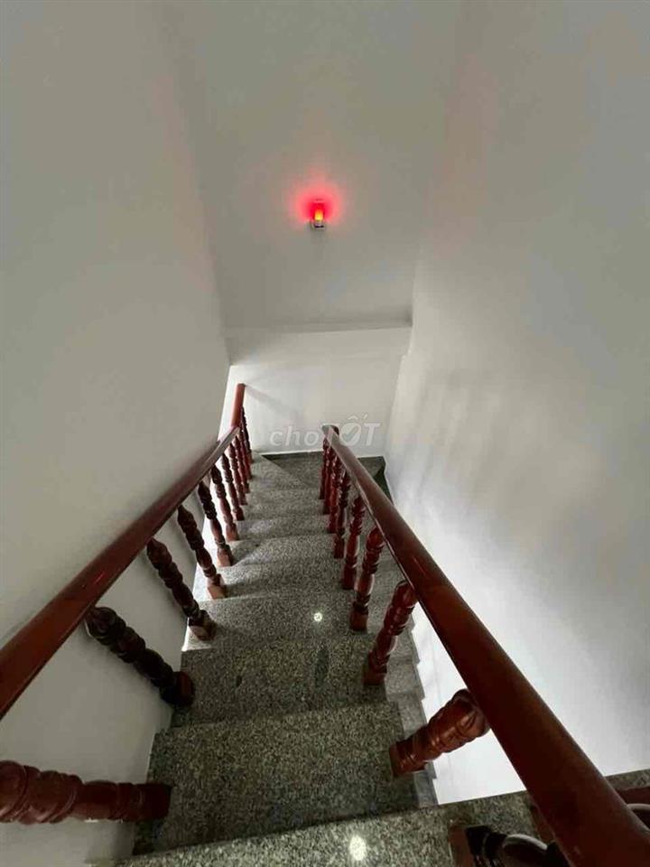 Thông tin Thật- Nhà Ngay Chợ Khu Dân cư Pháp Lí Chuẩn