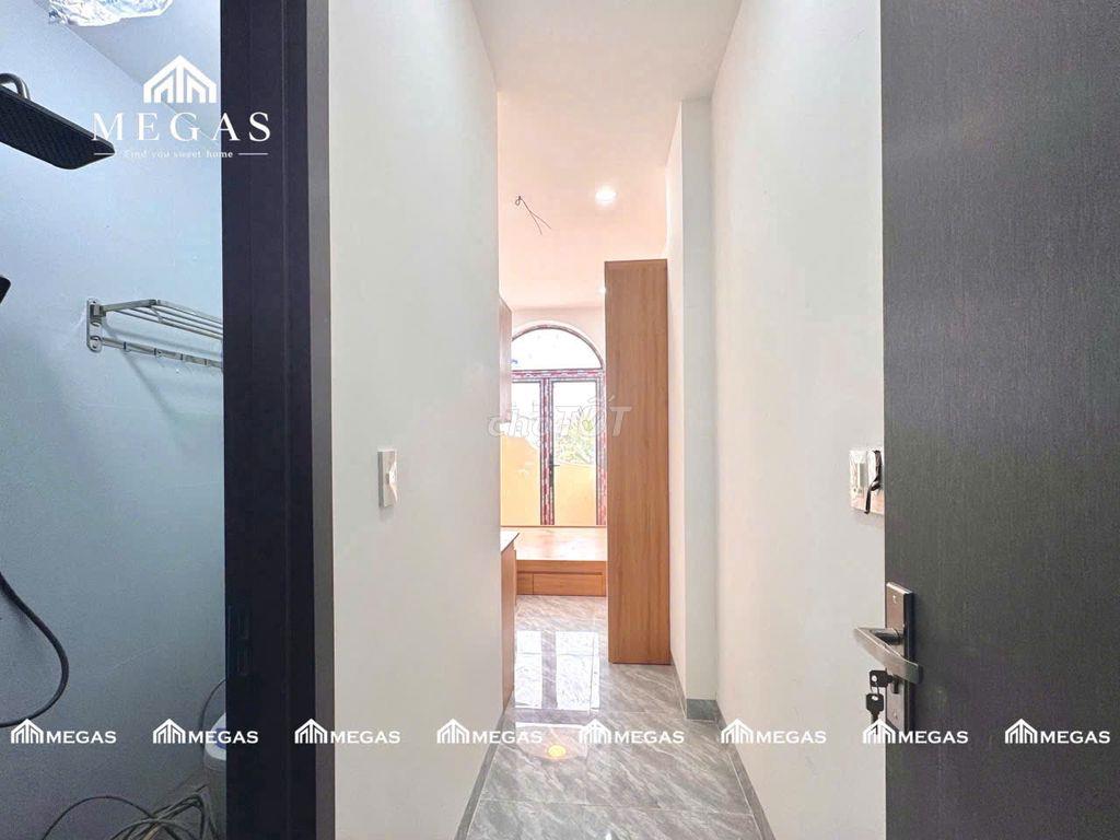 STUDIO FULL NỘI THẤT BAN CÔNG-CỬA SỔ TRỜI MỚI XÂY 100% RỘNG 30M2