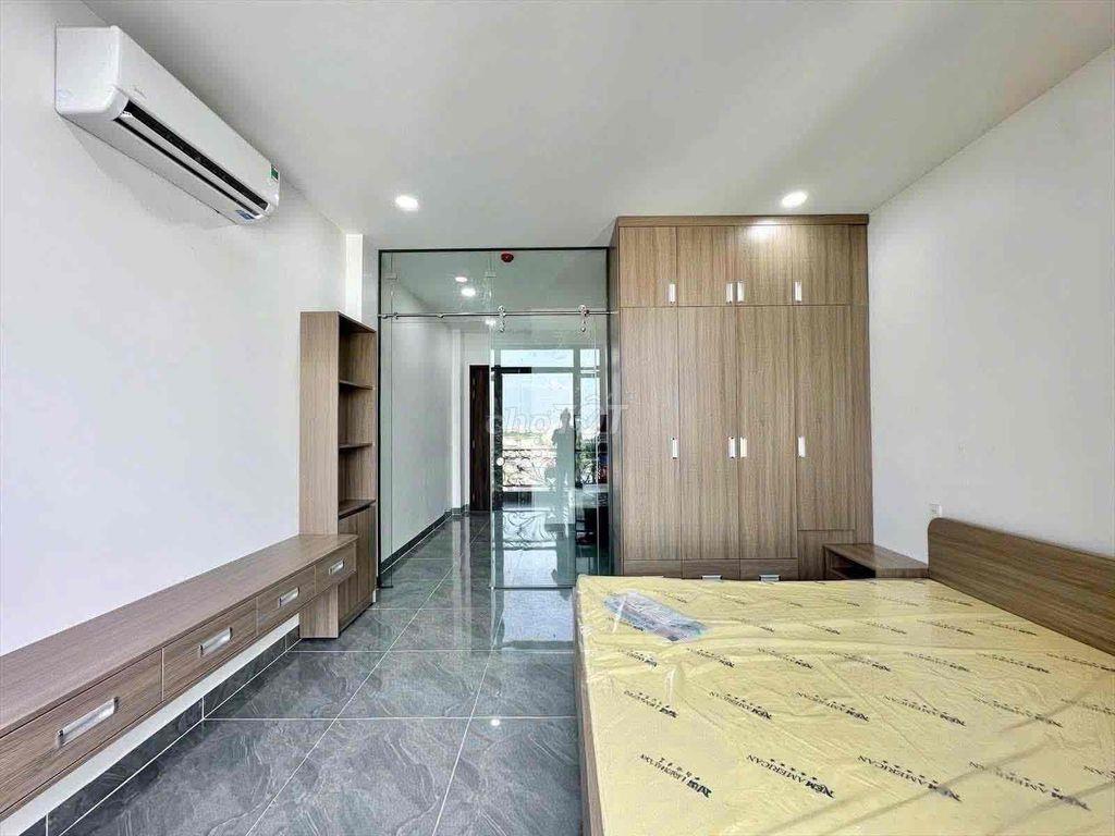 pass phòng tách bếp cuối Nguyễn Thái Sơn, gần trường ĐH