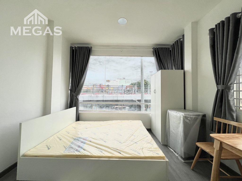CĂN HỘ MỚI XÂY NGAY ĐƯỜNG_FULL NỘI THẤT_CỬA SỔ TRỜI_NGAY VẠN HẠNH MALL