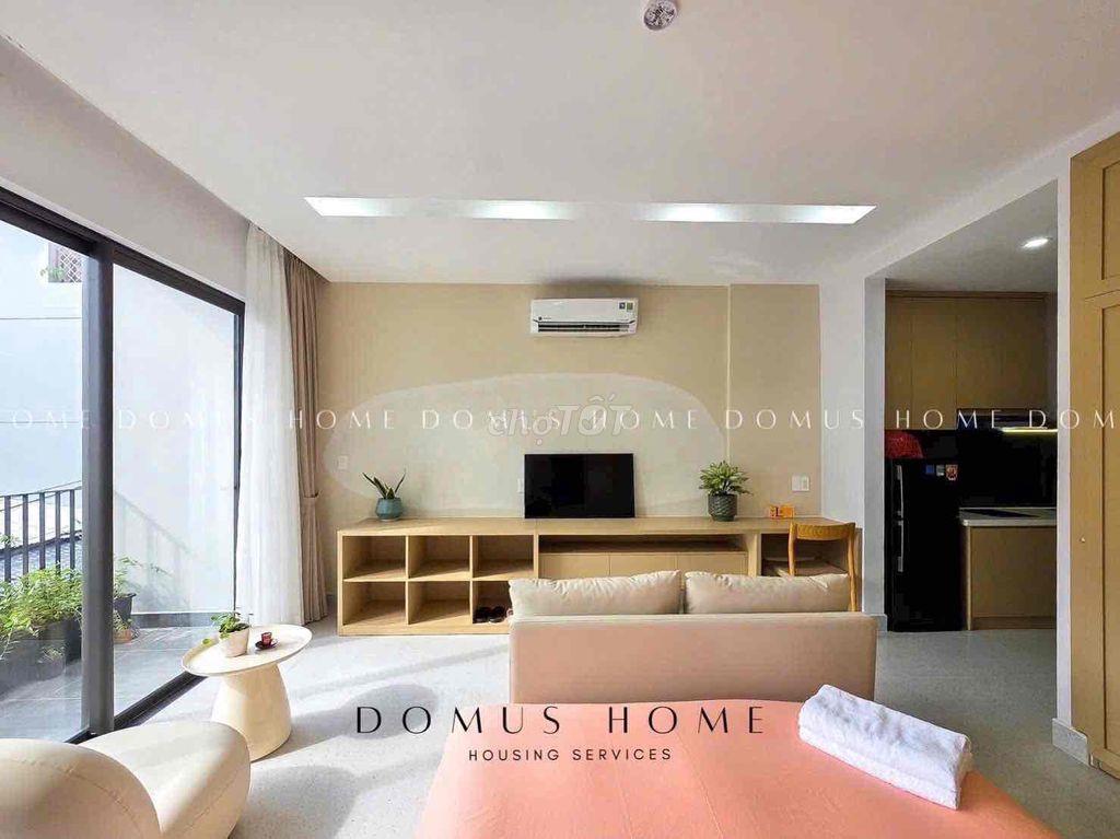 CĂN HỘ NẰM GẦN CHỢ PHẠM VĂN BẠCH_ĐẠI HỌC VĂN HIẾN_HUFLIT_BAN CÔNG