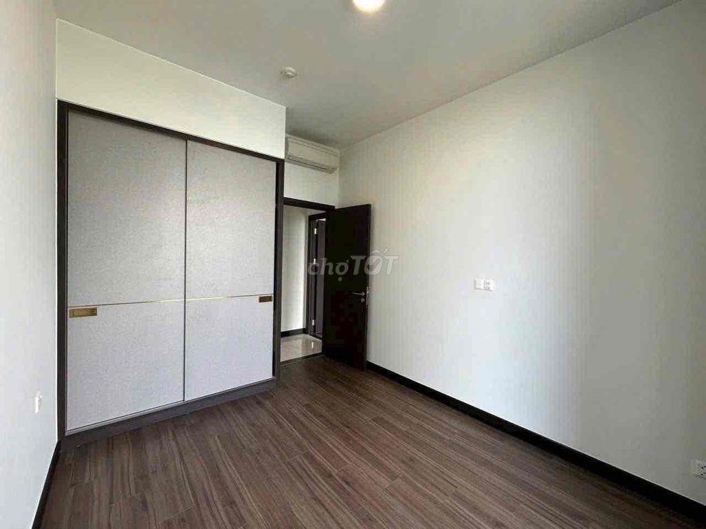 TRỐNG LẠI SIÊU PHẨM ĐẦY ĐÙ NỘI THẤT NGAY PHAN VĂN HỚN