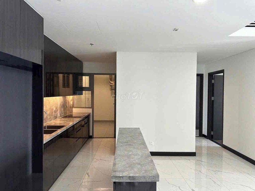 TRỐNG LẠI SIÊU PHẨM ĐẦY ĐÙ NỘI THẤT NGAY PHAN VĂN HỚN